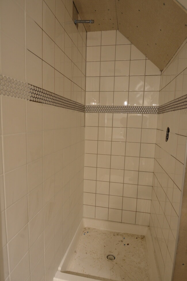 Photo - Johnson Village Apartments, LLC Unidad 7
