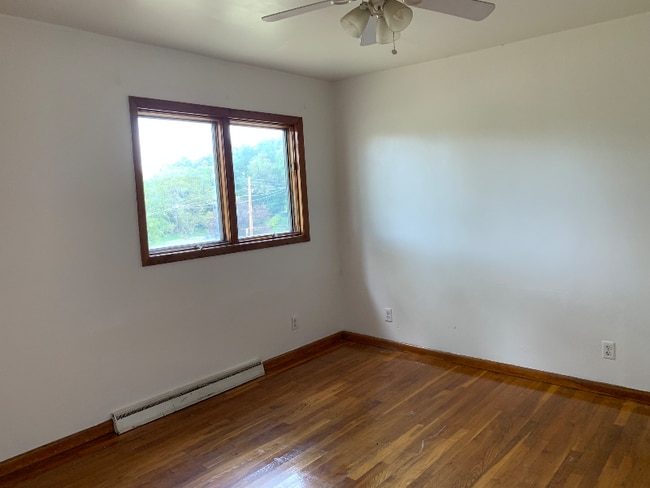 Photo - 116 Spring Rd