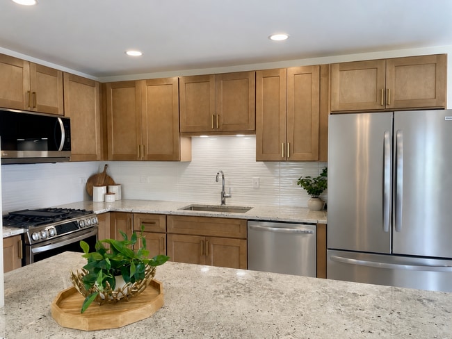 Kitchen (1st Floor) - 16180 Apple Ln Unit 2