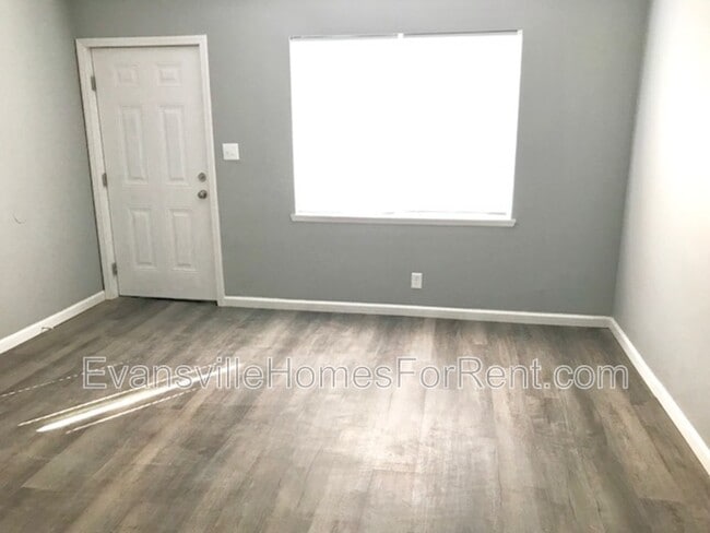 Photo - 1323 E Olive St