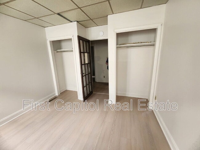 Photo - 233 E King St Unit Apt 1