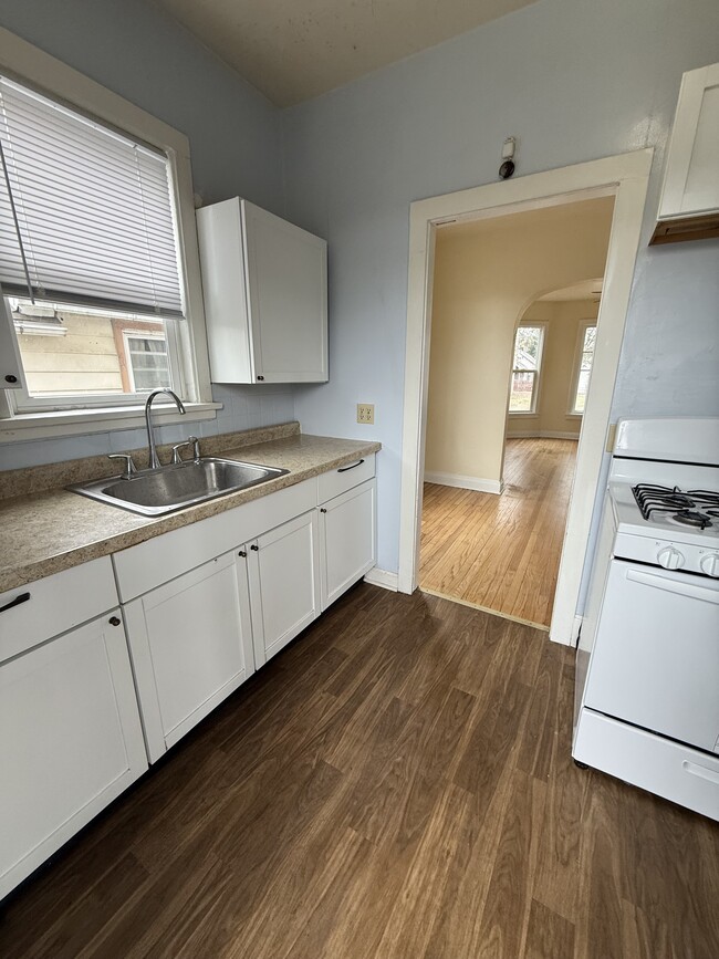 Photo - 2624 Union St