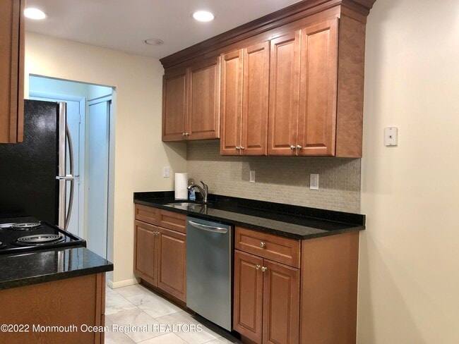 Photo - 169 Amberly Dr