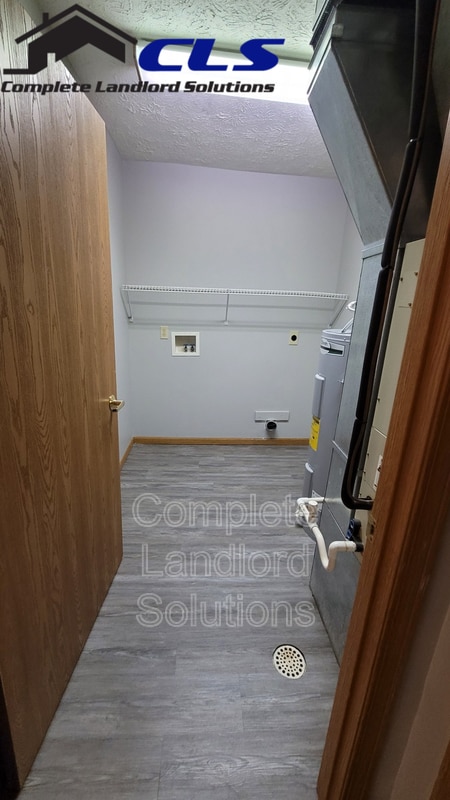 Photo - 554 College Ave