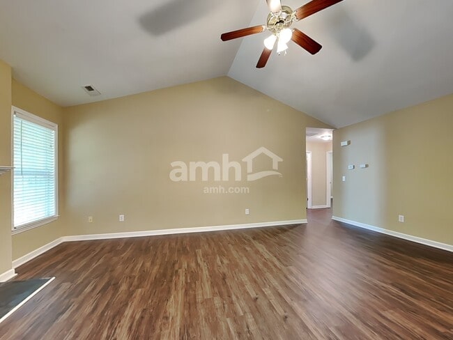 5910 Bluestem Cir