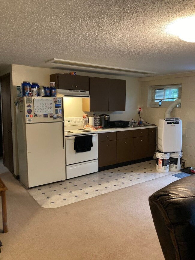 Photo - 1618 Maple Grove Rd Unidad Lower