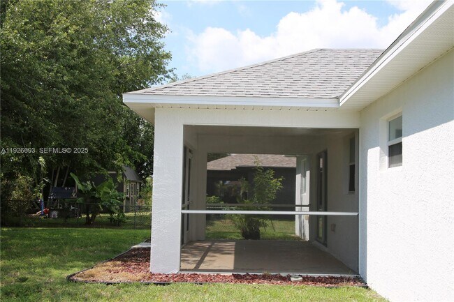 Photo - 1716 NE 6th Pl