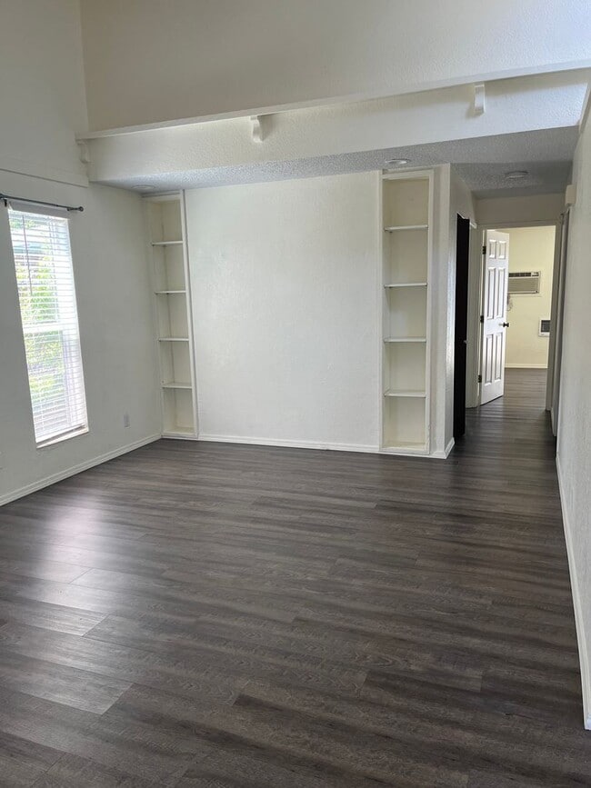 Photo - 417-419 N Columbus Ave Unit 417