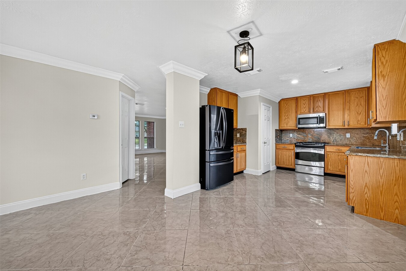 Photo - 2219 Mountshire Dr