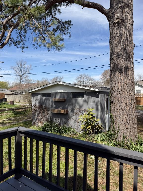 Photo - 2112 Herbert St