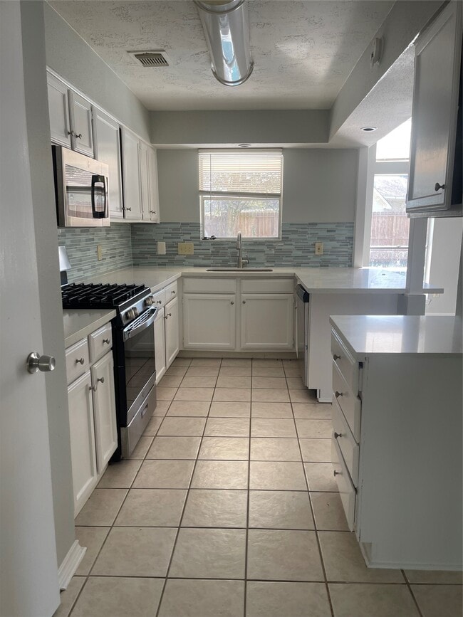 Photo - 3443 Nutwood Ln