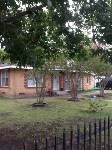 Building Photo - 1310 E Pioneer Dr Rental
