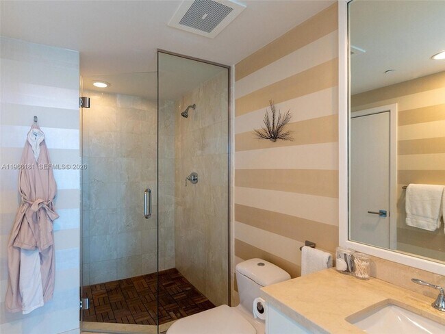 Photo - 6799 Collins Ave Unidad 704