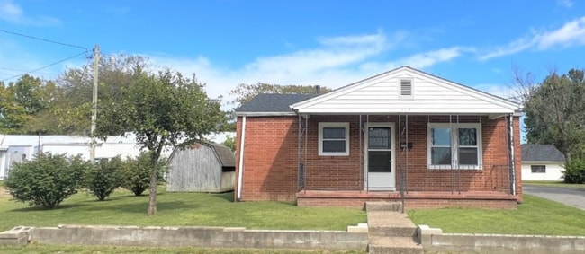Photo - 115 E 5th St Casa