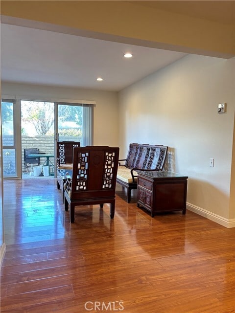 Photo - 2106 Via Mariposa E