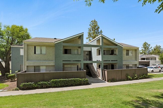 Photo - Tuscany Apartments
