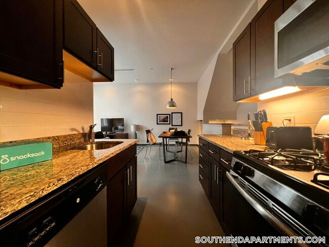 Photo - 160 E Berkeley St Unit 514