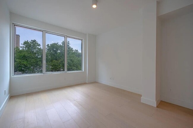 Photo - 208 Delancey St Condo Unit 4H