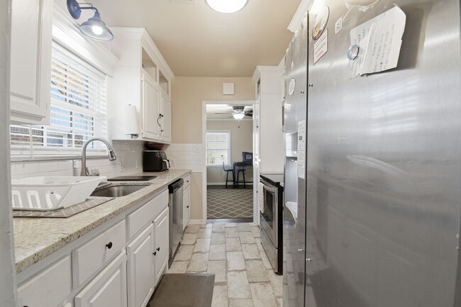 Photo - Spacious Home near I-244