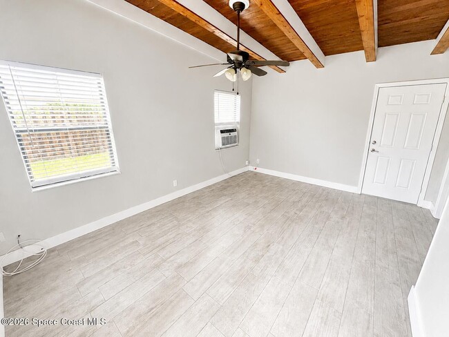 Photo - 1604 S Miramar Ave