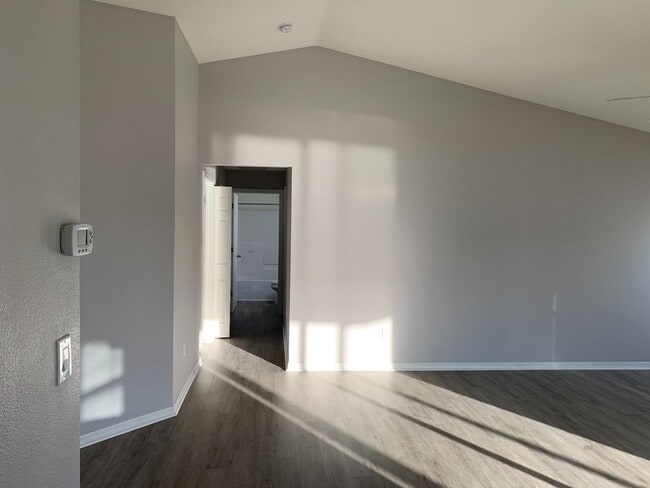 Photo - Well maintained 3/2/2 with pond view and community pool
