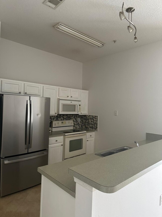 Photo - 9670 Amarante Cir Unit 3