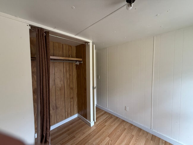 Photo - 2100 Roach St