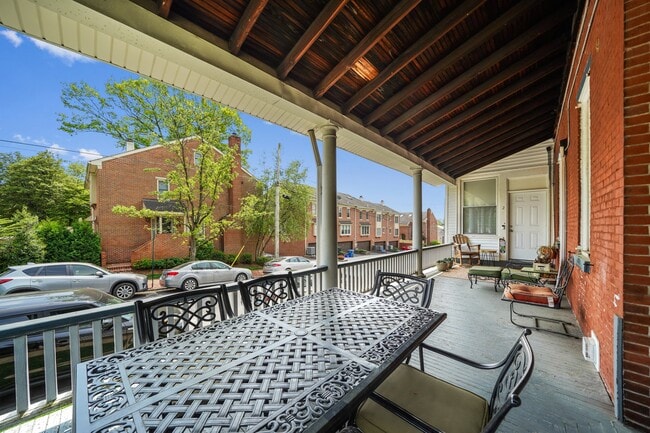 Photo - 400 N Church St Unidad 2