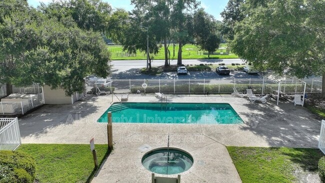 Photo - 4000 SW 23rd St Unit 3-202