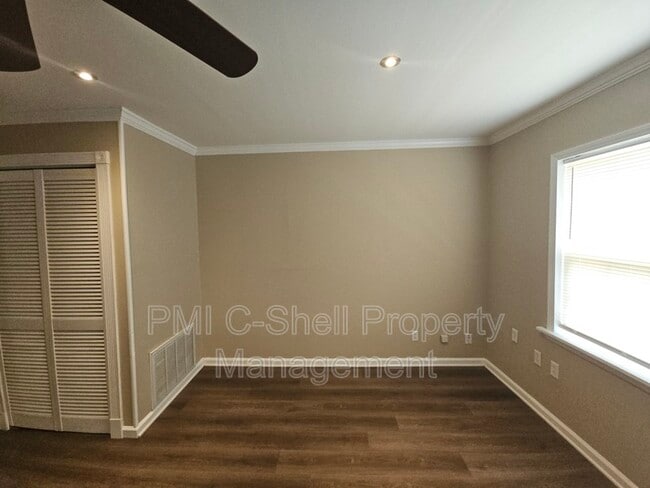 Building Photo - 913 Gordon Ave Rental