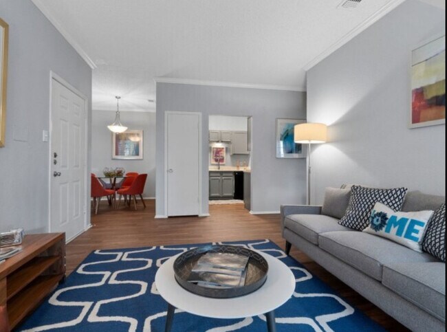2BR, 1BA - 874SF LVRM - Oaks of North Dallas Apartments