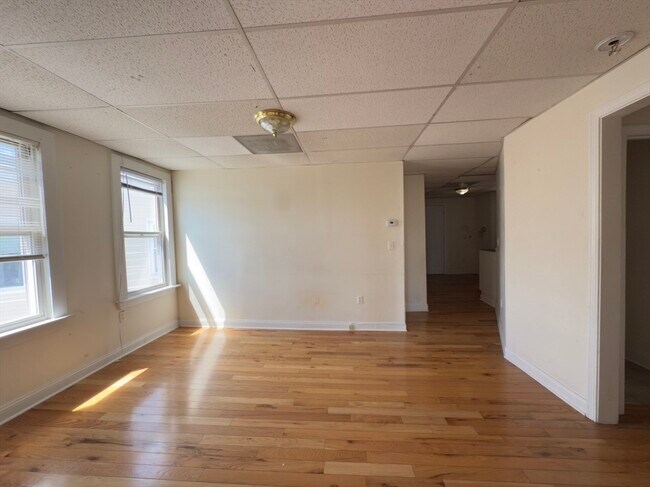 Photo - 1004 Bennington St Unit 3