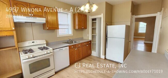 Photo - 4957 Winona Ave