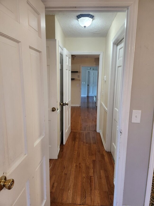 Photo - Beautiful 3-Bedroom 2 Bath With a Bonus room