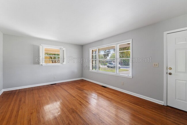 Photo - 2105 Eastland Dr