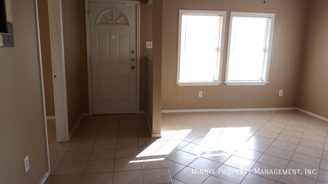 Photo - 7322 25th St