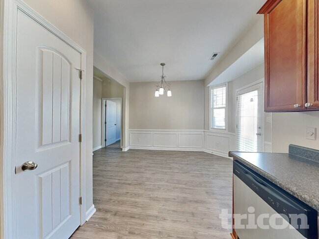 Photo - 2403 King Malcolm Ln