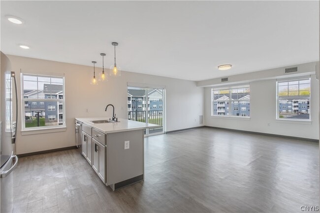 Building Photo - 16 Loso Dr