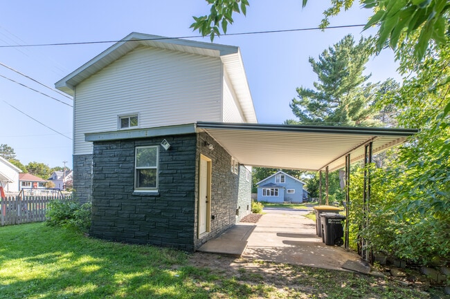 Photo - 13 Gilbert St