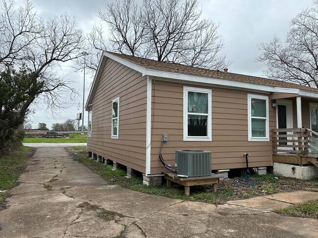 Photo - 906 Eagle Ave