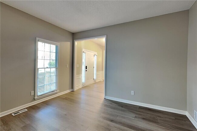 215 Boca Ciega Ct