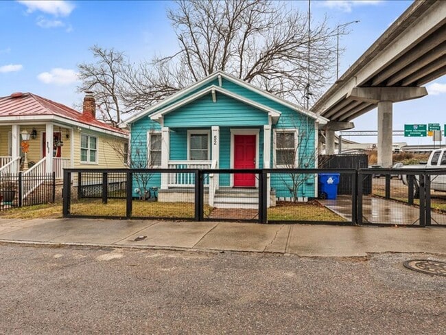 Photo - 2 Bedroom, 2 Bath Home with ADU Downtown Charleston!