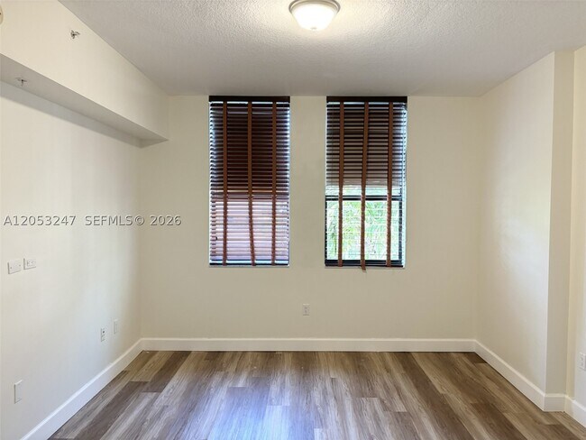 Photo - 55 Merrick Wy Unit 713