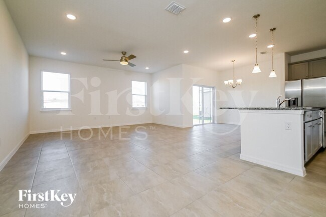 Photo - 209 Windsor Reserve Dr