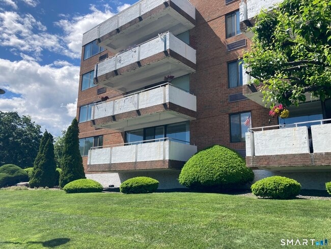 Building Photo - 50 Birdseye St Unit 104
