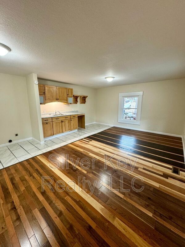 Photo - 714 Washington Ave