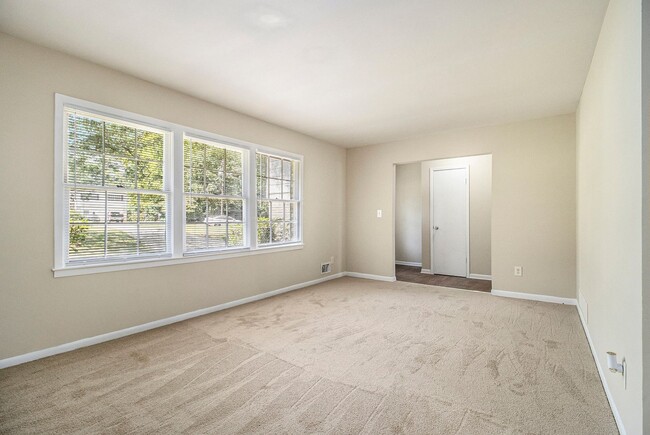 Photo - 4 Bedroom 2.5 Bath House