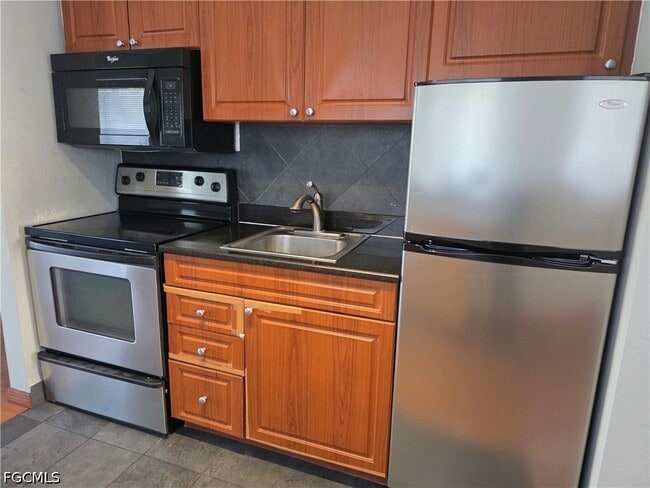 Photo - 8162 Country Rd Unit 205