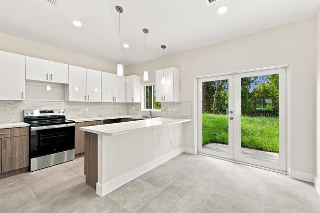 Photo - 4701 Evergreen Ave