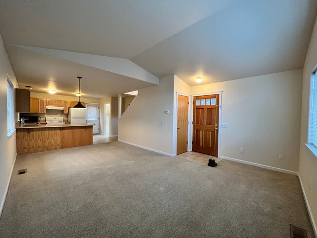 Photo - 63339 NW Britta St Unit 2